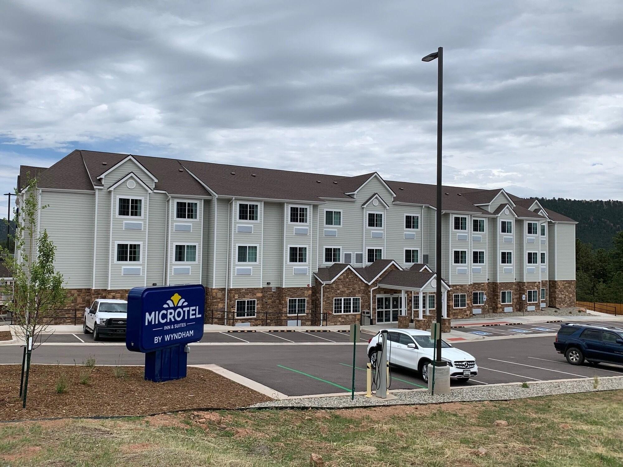 Hotel Microtel & By Wyndham 2*