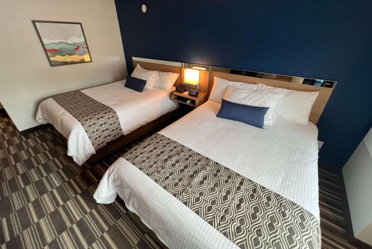 Microtel & By Wyndham 2*